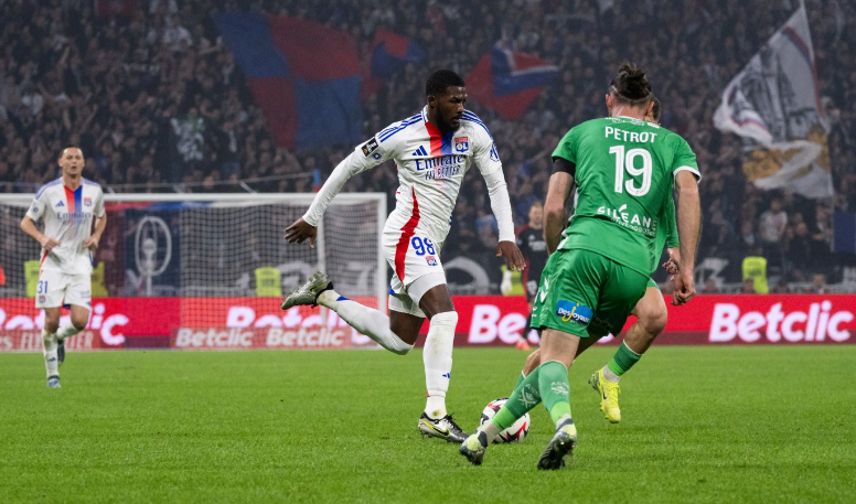 Lyon vs Saint-Étienne (02:45 &#8211; 11/11) | Xem lại trận đấu